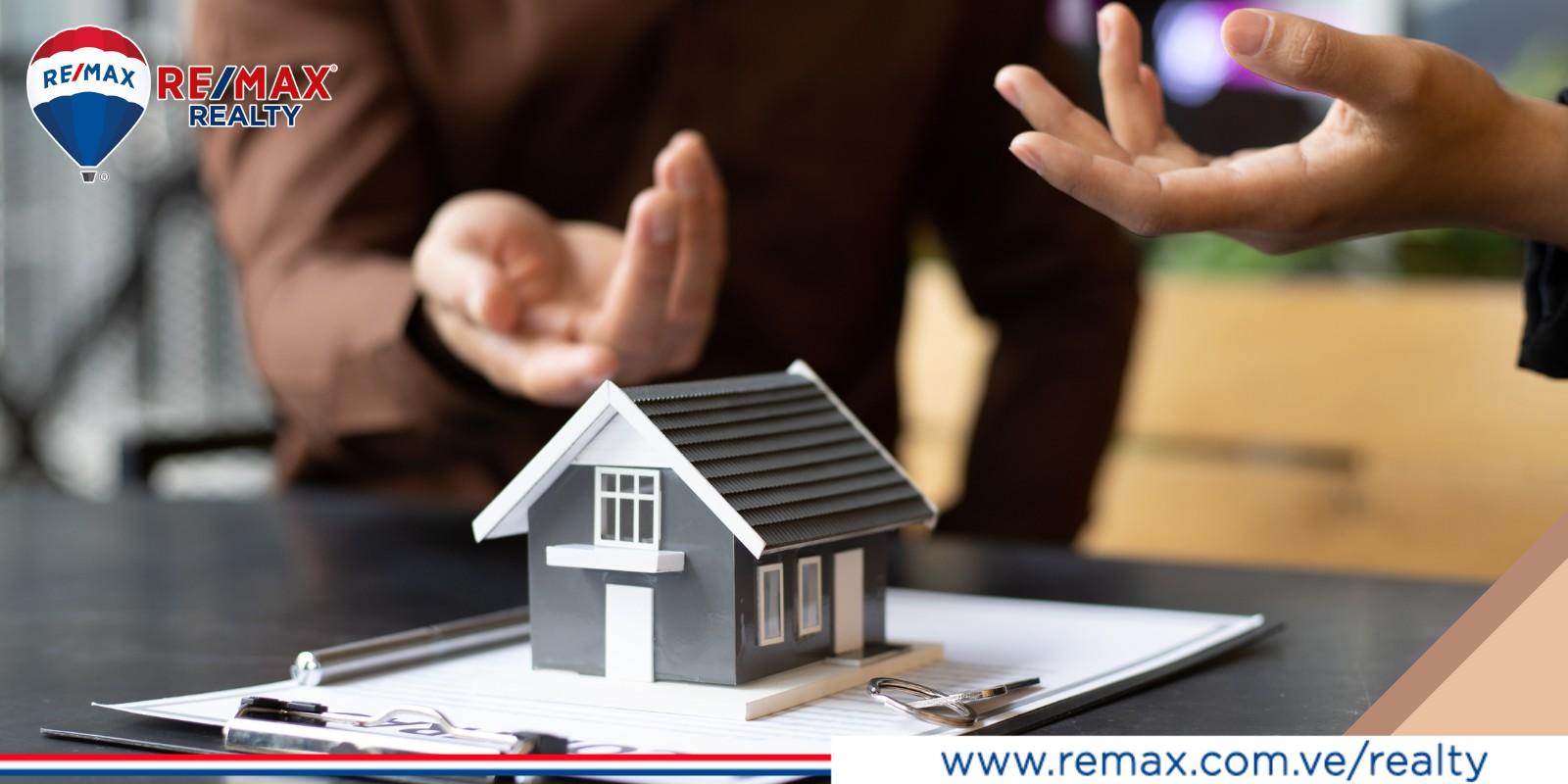 ¿Qué gastos debo pagar si estoy comprando una propiedad en Venezuela?